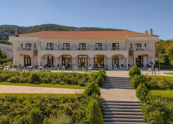 The Lake Hotel Ioannina
