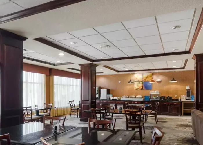 Lake Texoma Inn And Suites Denison