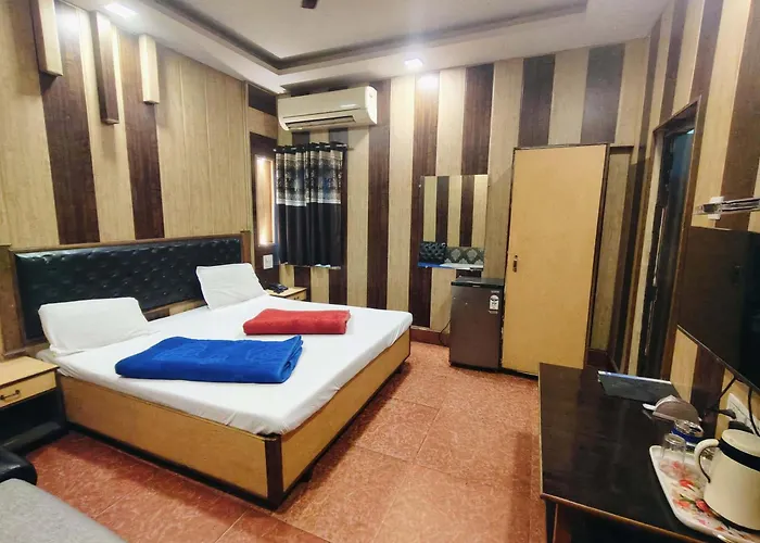Hotel Vilas & Bridges The Restaurant Prayagraj