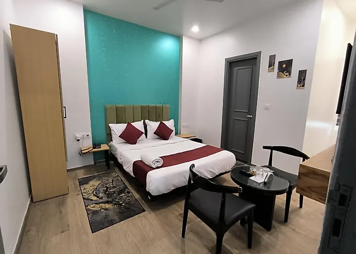 Hotel 7 Star Paschim Vihar Couple Friendly Delhi 