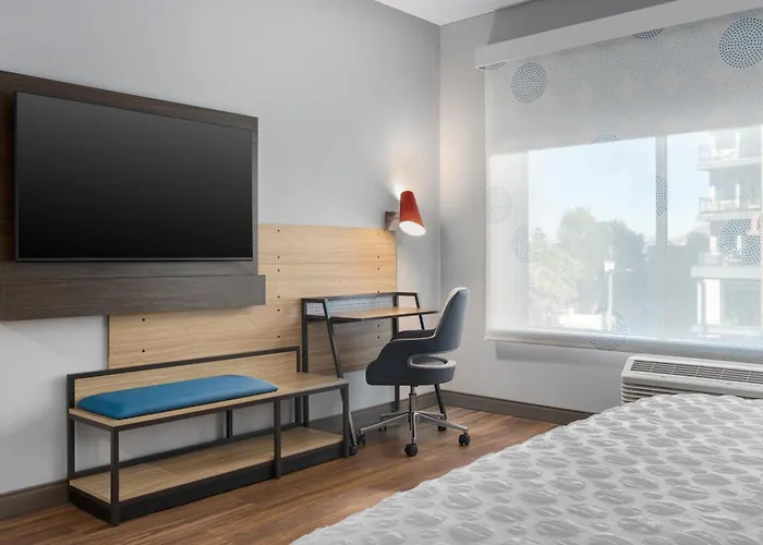 Tru By Hilton Phoenix Midtown
