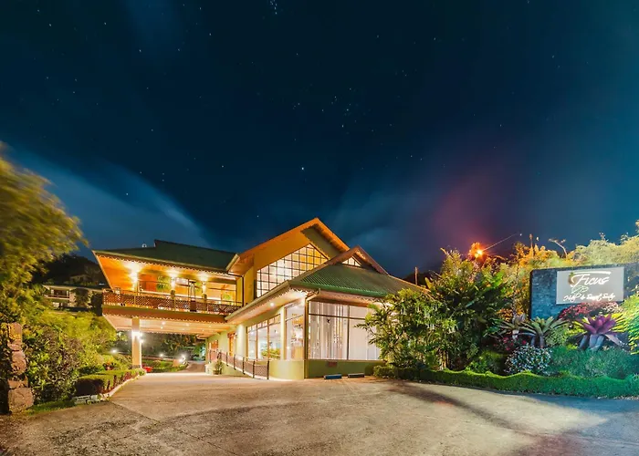 Ficus Sunset Suites Monteverde