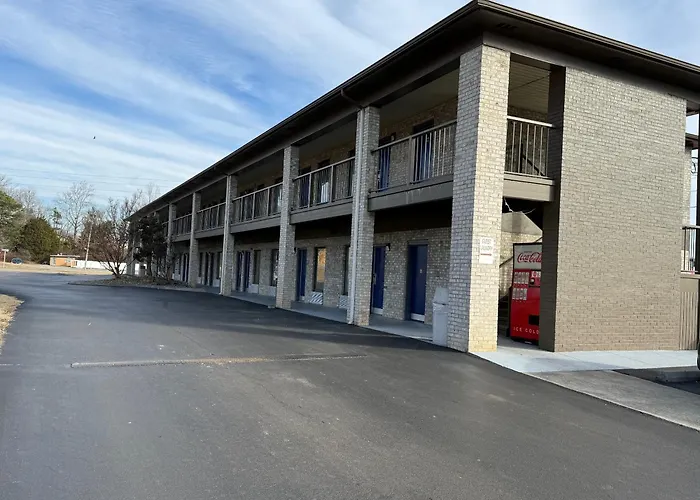 Days Inn By Wyndham Morristown
