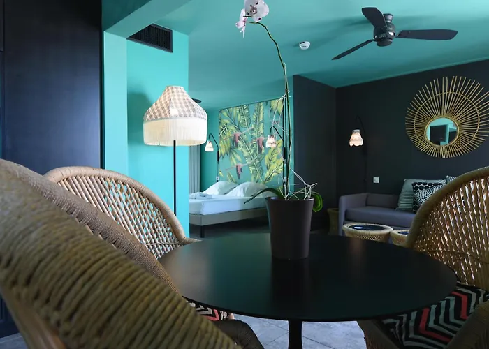 Hotel Dina Morgabine Saint Gilles