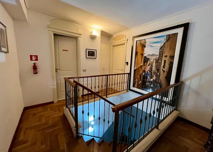 Rota House - Apartment In Santa Chiara, The Heart Of Nápoles