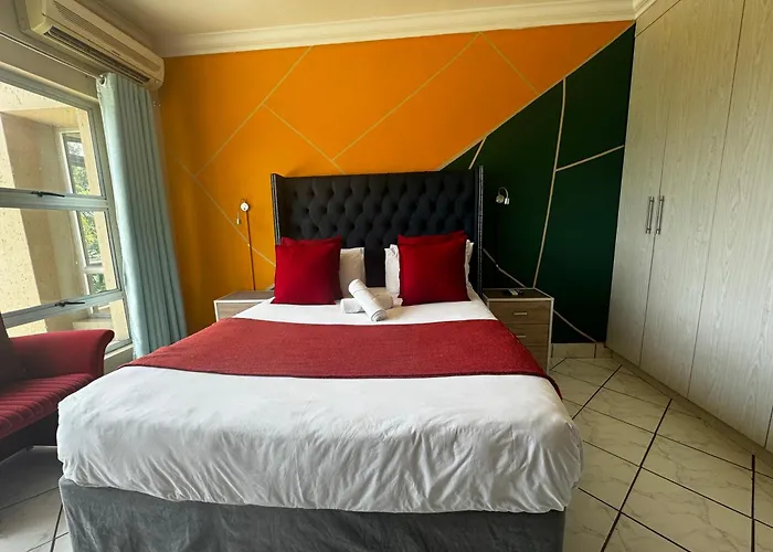 The Yacht House Hotel Hartbeespoort