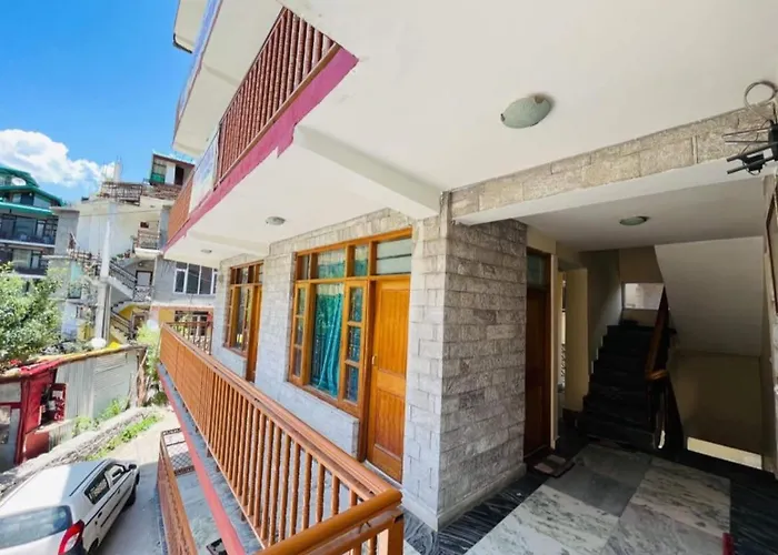 Hotel Hadimba Regency ! Free 4 Wheeler Parking ! Mountain View Rooms ! Near Mall Road Manali