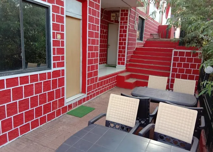 Altaf'S Motel Matheran