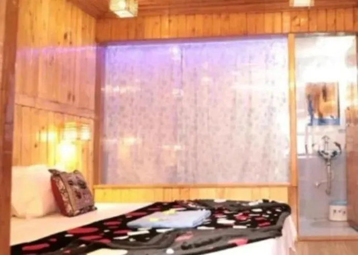 Altaf'S Motel Matheran