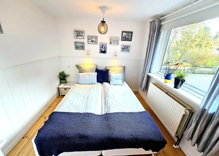 Guesthouse 'Blue House' In Vintage Villa&Garden Copenhagen