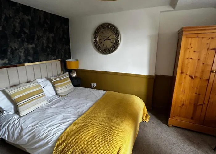 The Golden Lion Hotel Leyburn