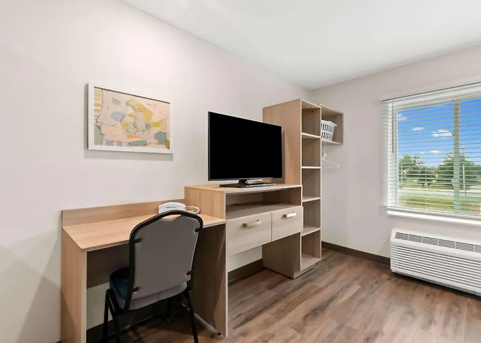 Woodspring Suites Pensacola West Ferry Pass