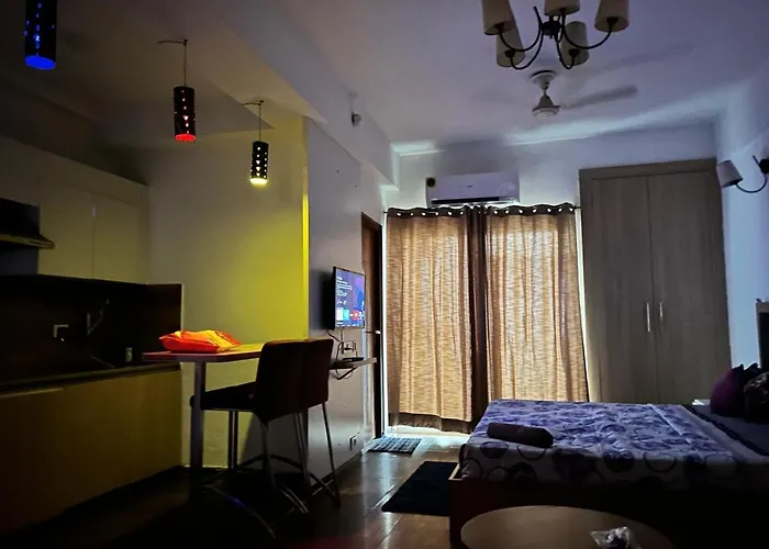 The Golden Palm Society Hotel Noida