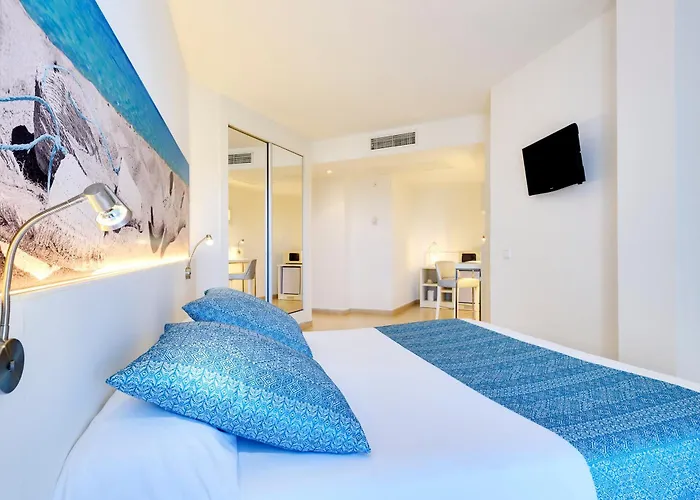 Aparthotel Tropic Garden Santa Eulalia del Río