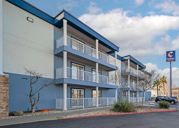 Comfort Suites Red Bluff Near I-5
