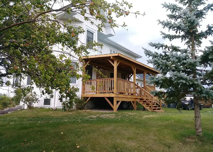 Twin Peaks B&B Mindemoya