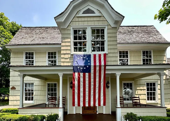The 1708 House Bed & Breakfast Southampton