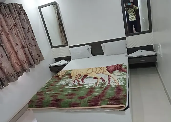 Hotel Shri Sai Darshan Shirdi