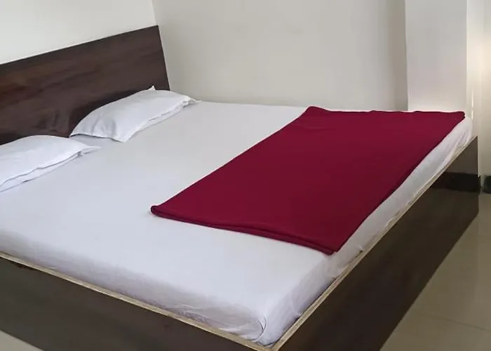 Sai Ganesh Guest House Shirdi