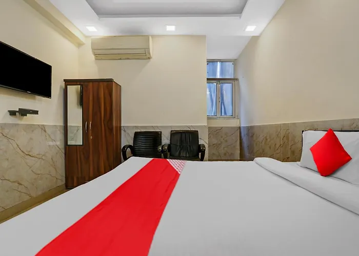 Hotel O Welcome Hotel Near Dlf Avenue Saket New Delhi