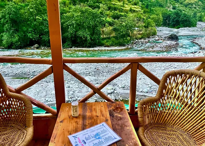 Himalayan River Resort, Manali - #Riverside # Private Parking # Scenic River & Mountain View # Open Cafe # Spacious Rooms