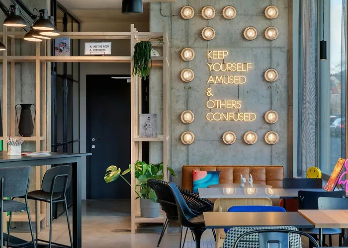 Moxy Antwerp Hotel