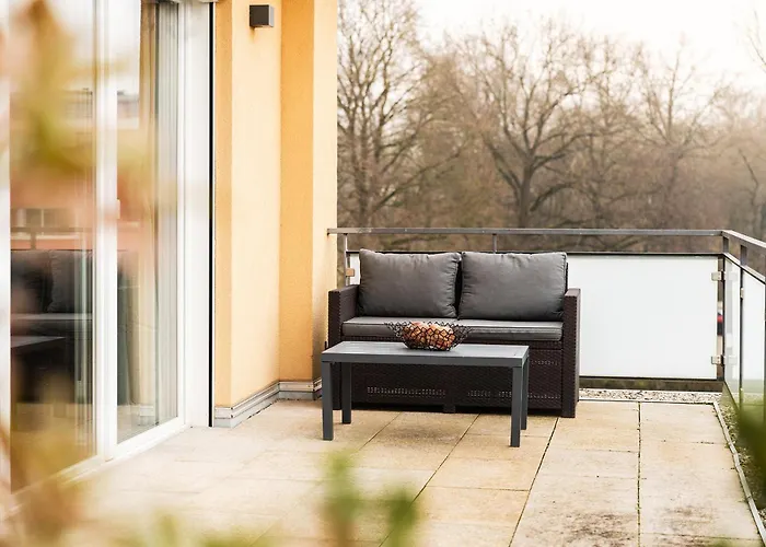 Hotel Vier Jahreszeiten an der Therme&Kliniken Bad Krozingen Nähe Freiburg&Schwarzwald Ideal für Wellness Kur&Business Ausflüge 24h Check In- WLAN&Parken gratis