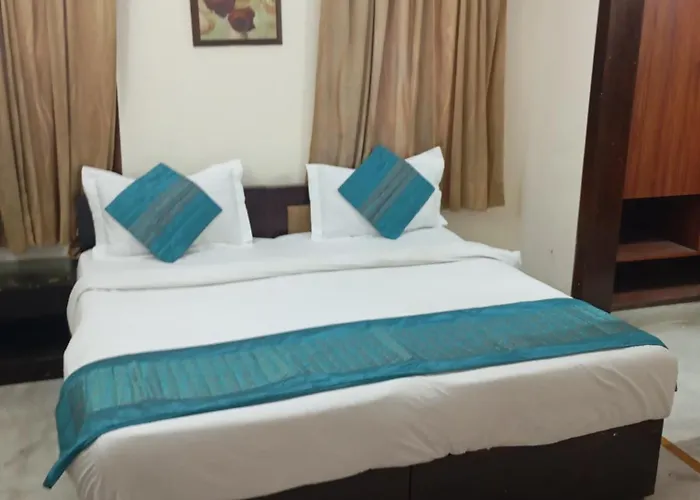 Hotel Royal India - Dlf Phase 2 Gurgaon