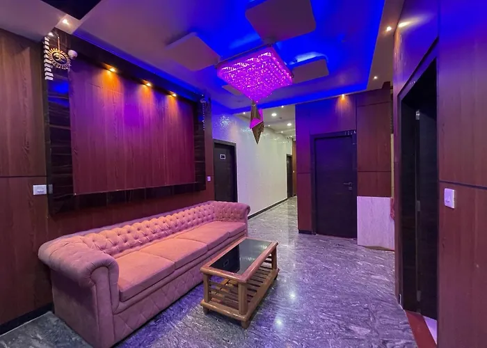 Hotel Siddhant Palace Varanasi