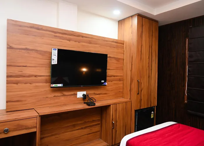Hotel Siddhant Palace Varanasi