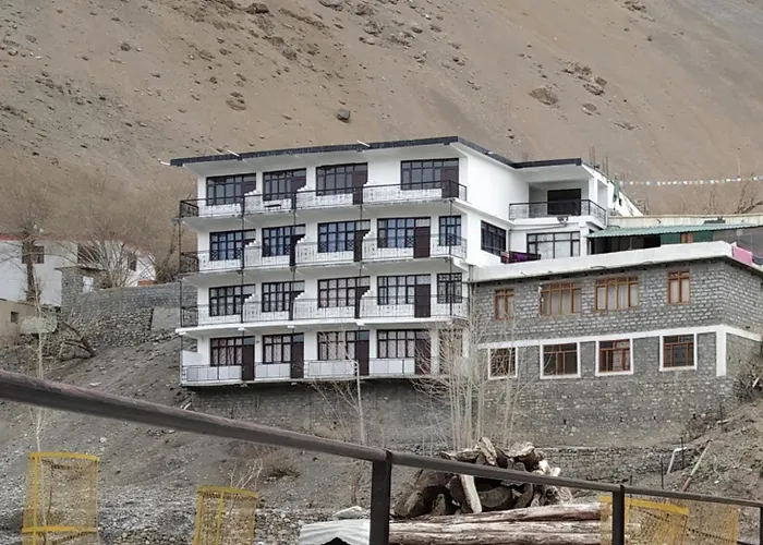 Hotel Zangchuk Kaza