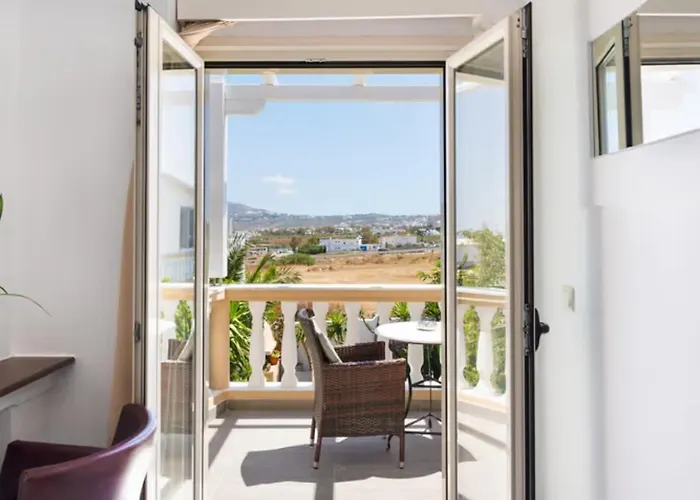 Danae Villa Fira 