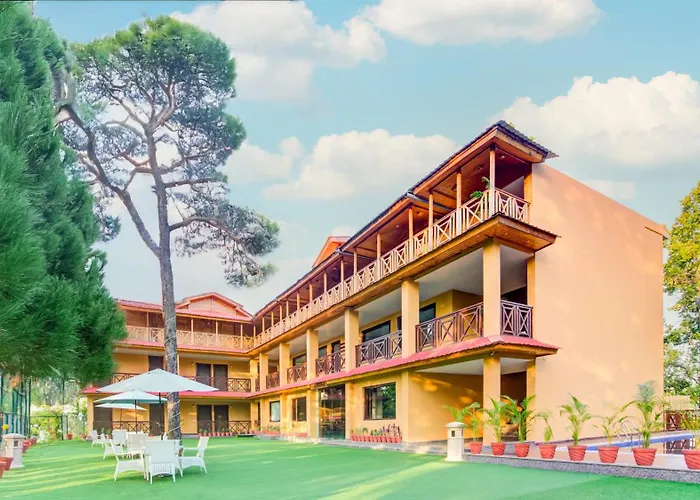 Summit Jungle Resort Lansdowne