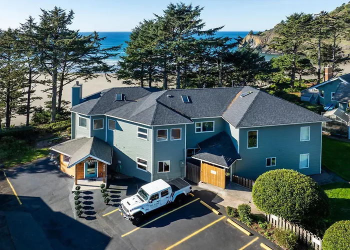 Tyee Lodge Bed And Breakfast Newport