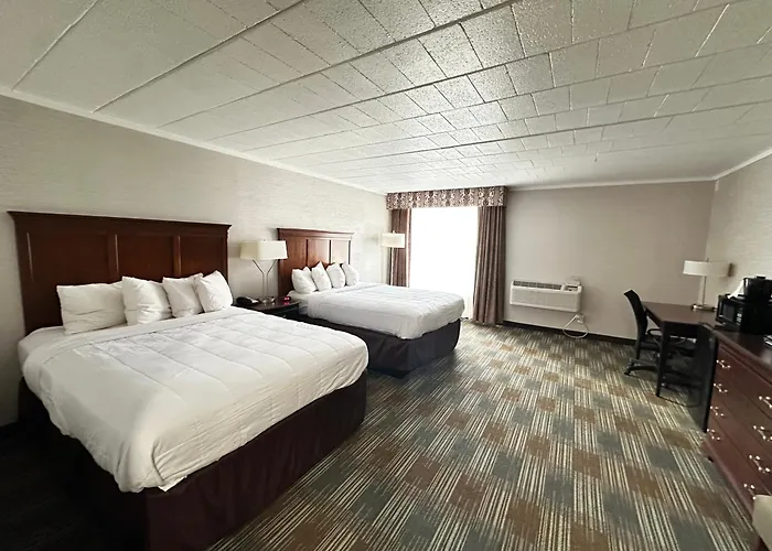 Finger Lakes Inn & Suites Bath