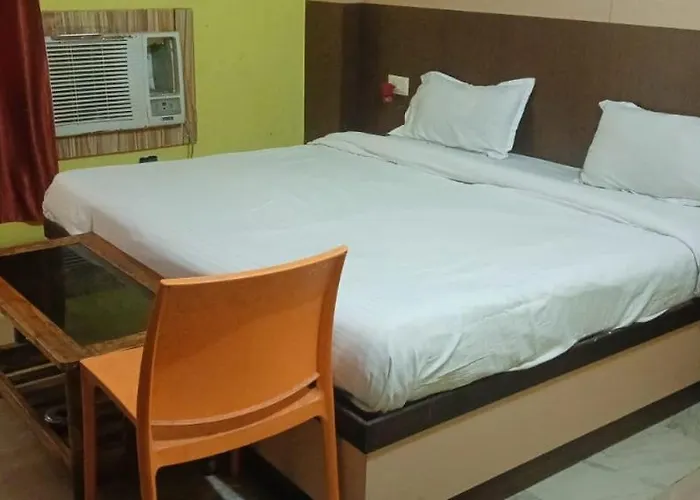 Hotel Crystal Inn Lucknow