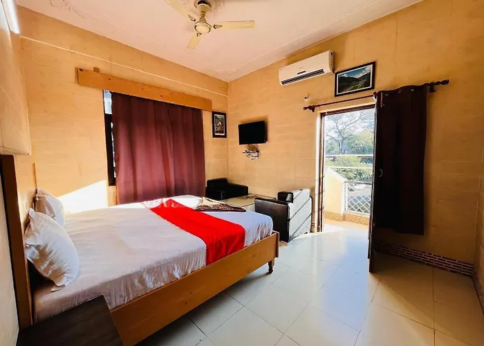 Hotel Raj Golden & Restaurant Palampur