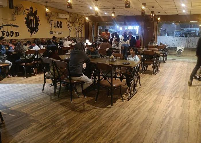 Hotel Satkar Inn Katni