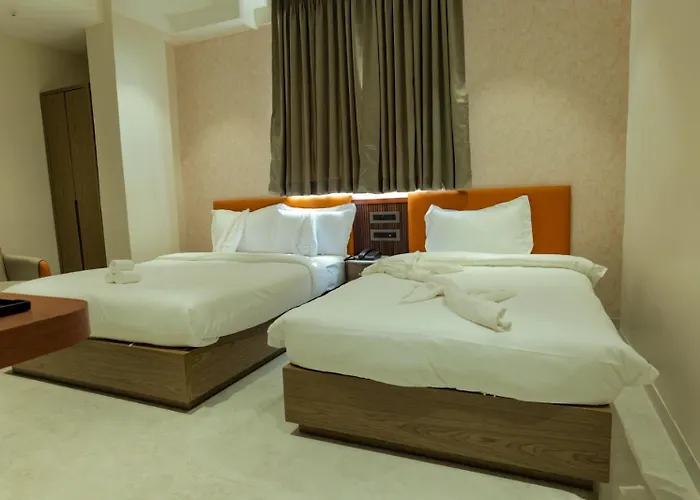 Hotel Aishwarya Akalkot