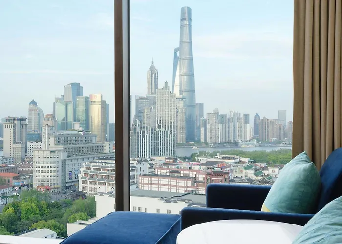 Renaissance Shanghai Yu Garden Hotel On The Bund By Nanjing Road