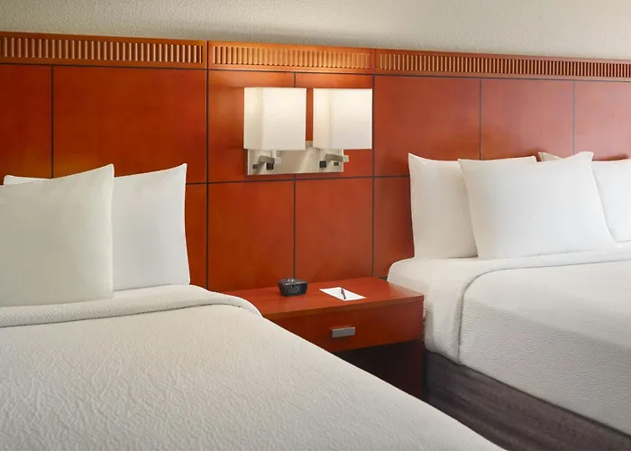 Courtyard By Marriott Atlanta Airport South/Sullivan Road College Park