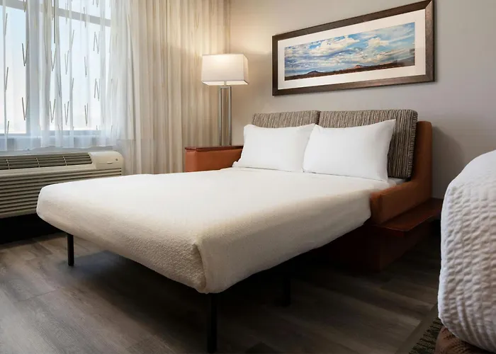 Courtyard By Marriott Scottsdale Salt River