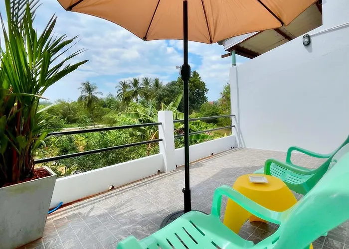 Nautical Home & Seashell House B&B Khao Lak