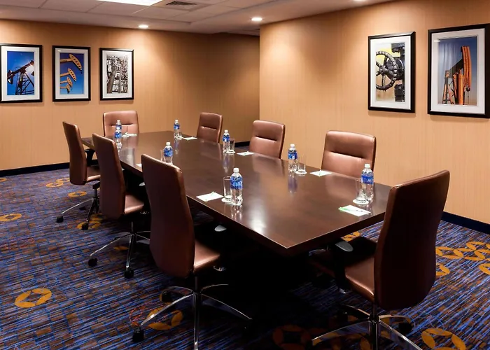 Courtyard By Marriott Houston North/Shenandoah Hotel The Woodlands