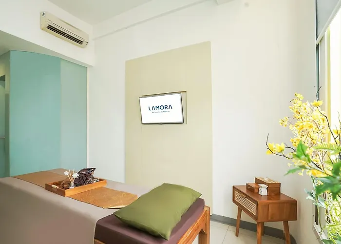 POP! Hotel Stasiun Kota Surabaya