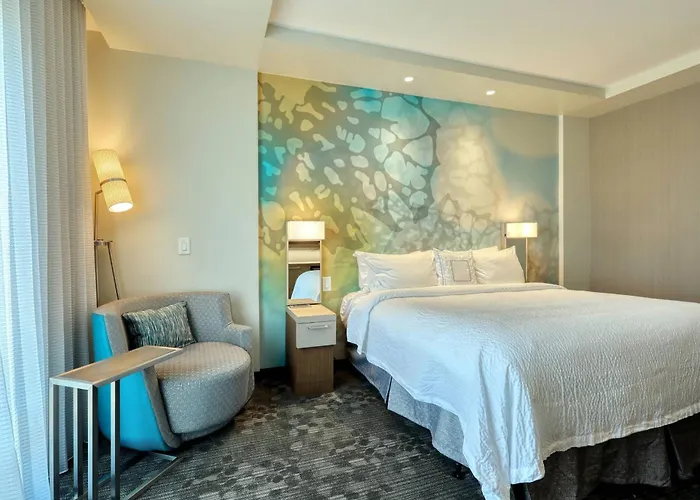Courtyard By Marriott North Brunswick Hotel