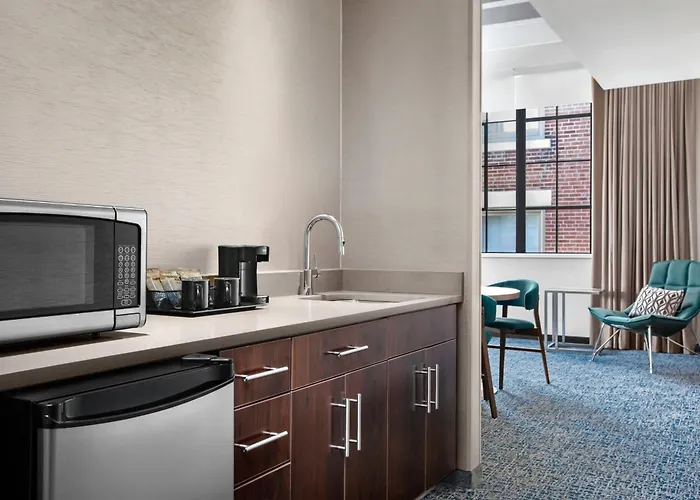 Courtyard By Marriott Cape Girardeau Downtown Hotel