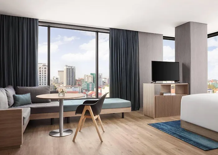 Hotel Courtyard By Marriott Phnom Penh