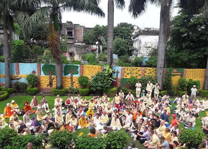 Hotel Neeraj Bhavan Triveni Ganga Ghat Rishikesh