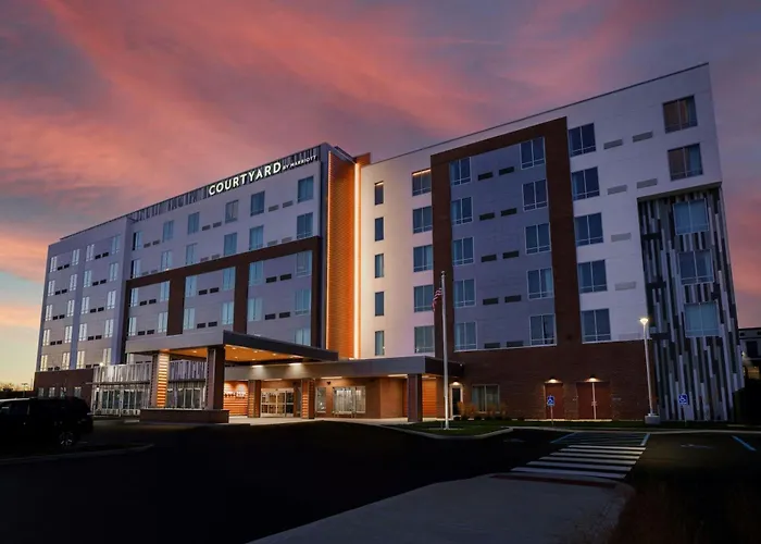 Courtyard By Marriott Indianapolis Fishers